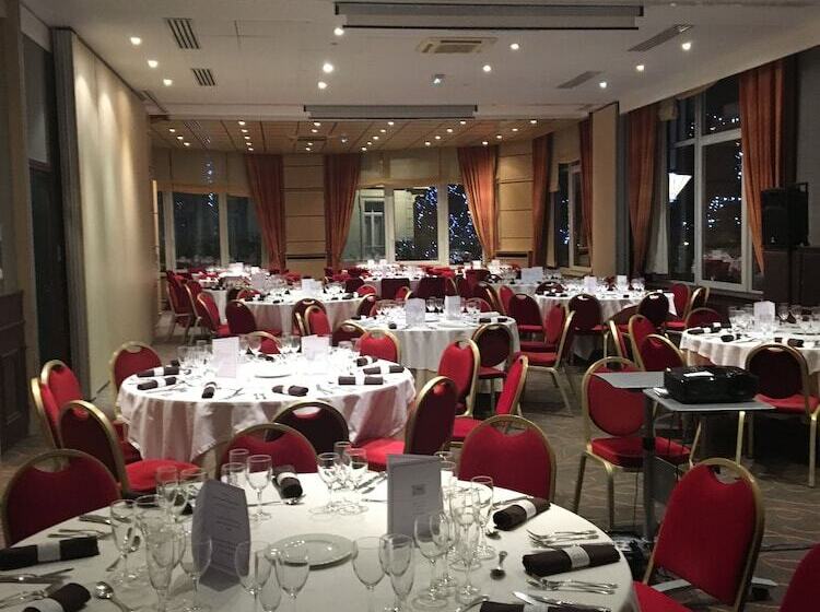 هتل Hôtel L'univers