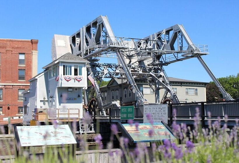 Отель Hyatt Place Mystic