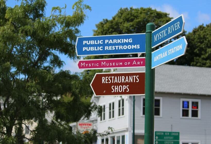 Отель Hyatt Place Mystic