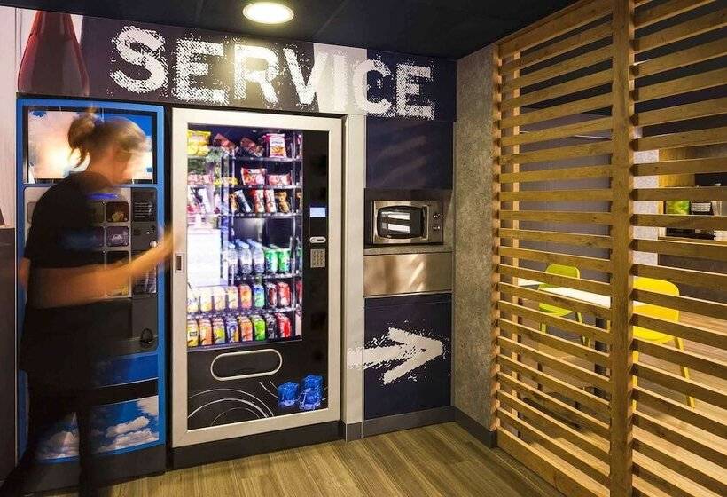 ホテル Ibis Budget Laval