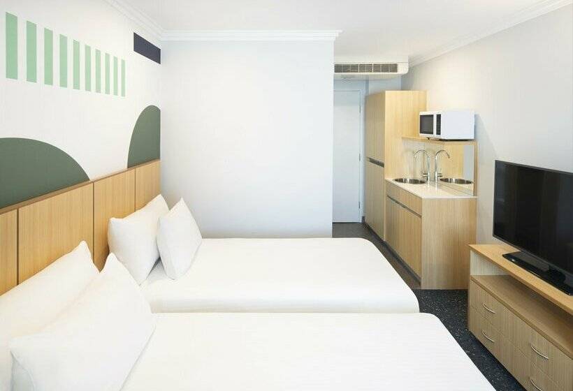 Отель Ibis Styles Sydney Central