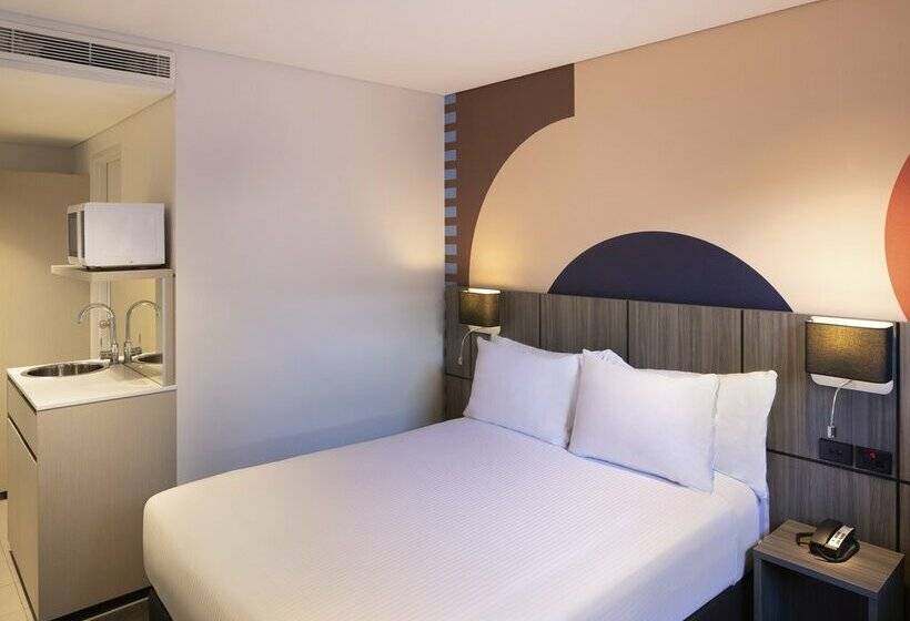 هتل Ibis Styles Sydney Central