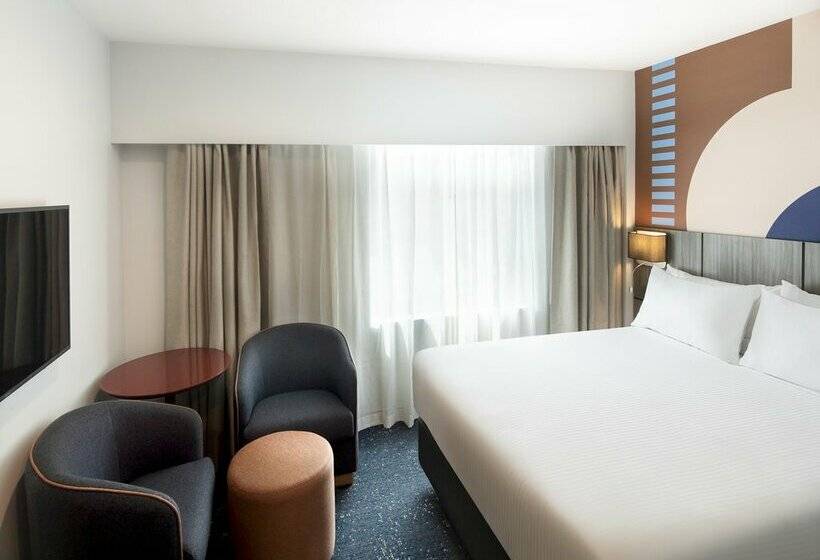 Отель Ibis Styles Sydney Central