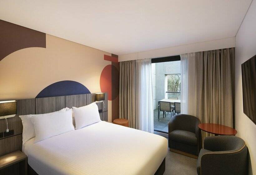 Отель Ibis Styles Sydney Central