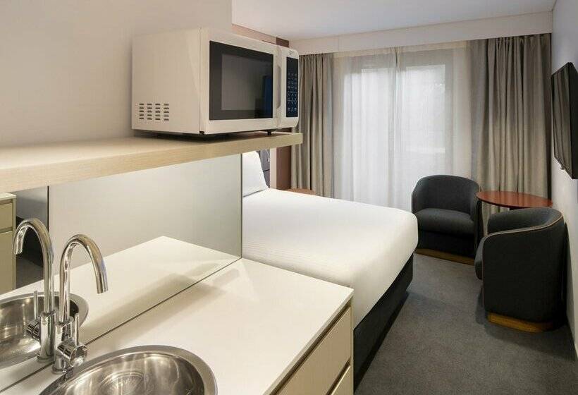 Отель Ibis Styles Sydney Central