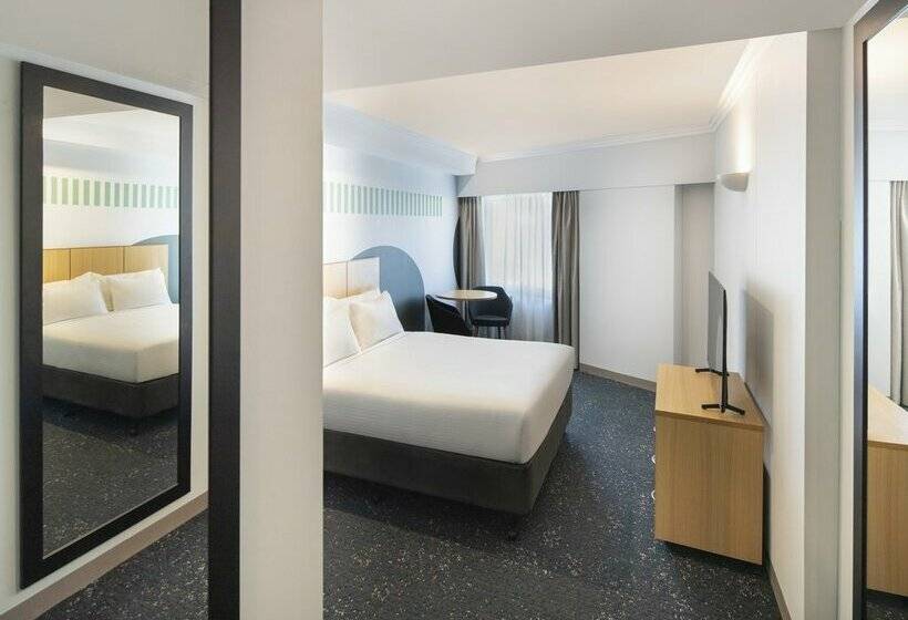 Отель Ibis Styles Sydney Central