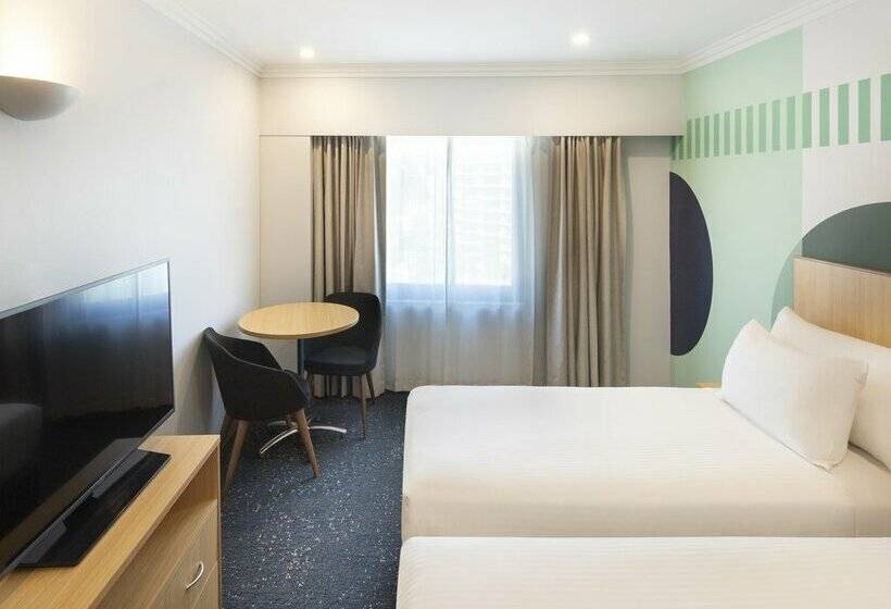 Отель Ibis Styles Sydney Central