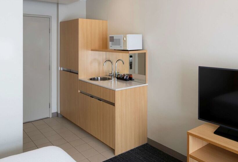 هتل Ibis Styles Sydney Central