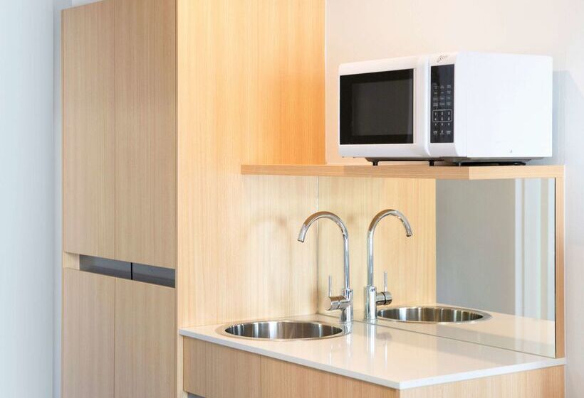 Отель Ibis Styles Sydney Central