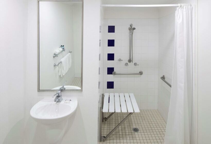 Отель Ibis Styles Sydney Central