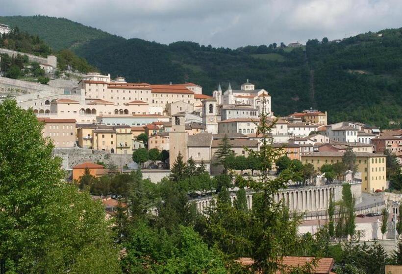 Отель Il Quadrifoglio