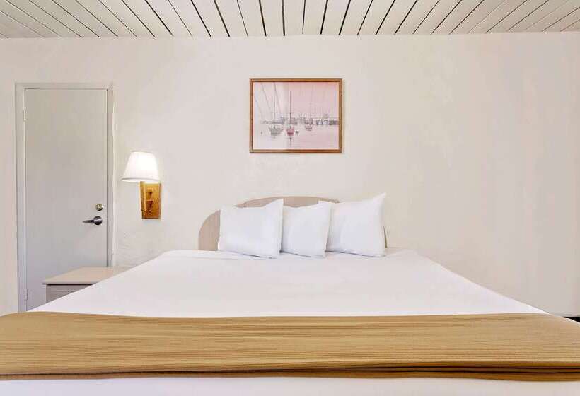 فندق Knights Inn Page