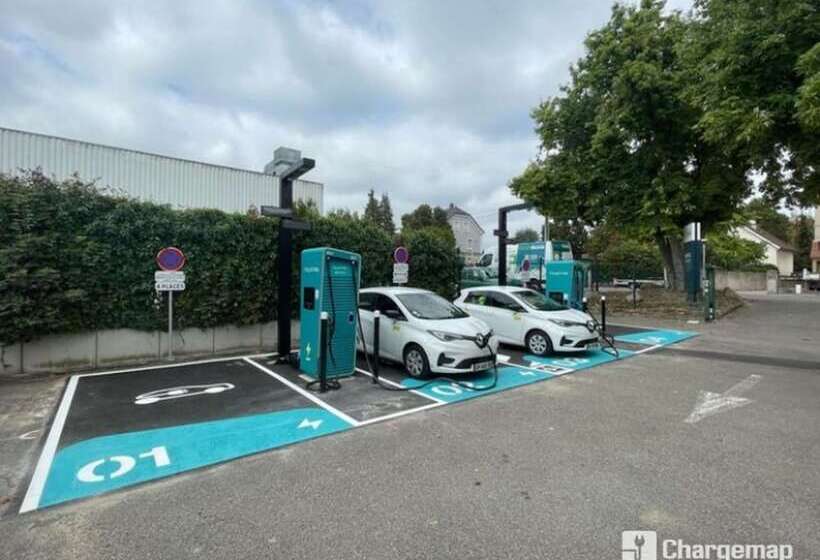 فندق Kyriad Mulhouse Est  Lutterbach