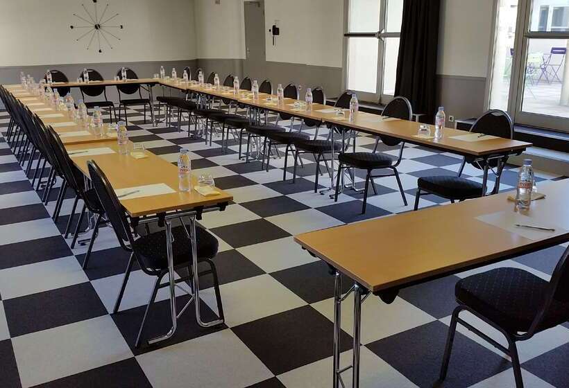 فندق Kyriad Tours  St Pierre Des Corps  Gare