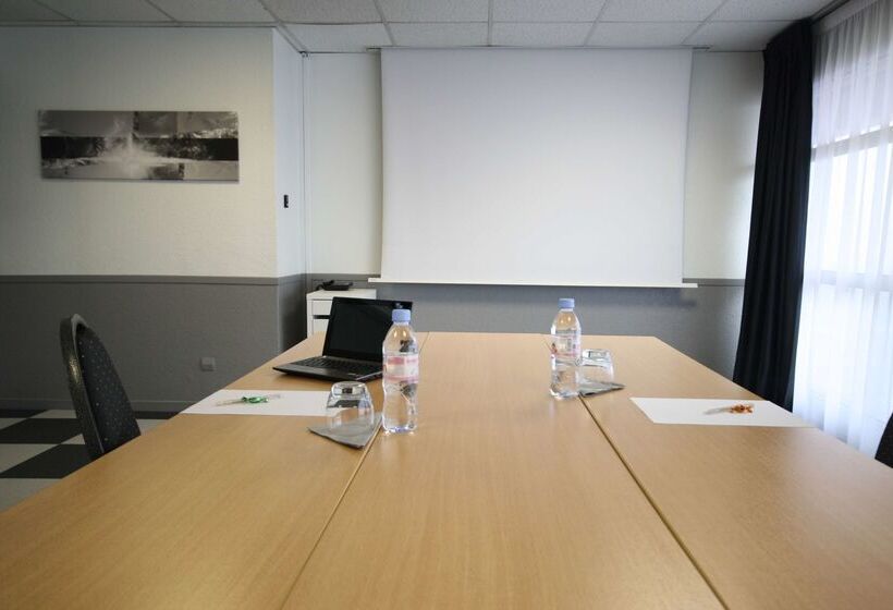 فندق Kyriad Tours  St Pierre Des Corps  Gare