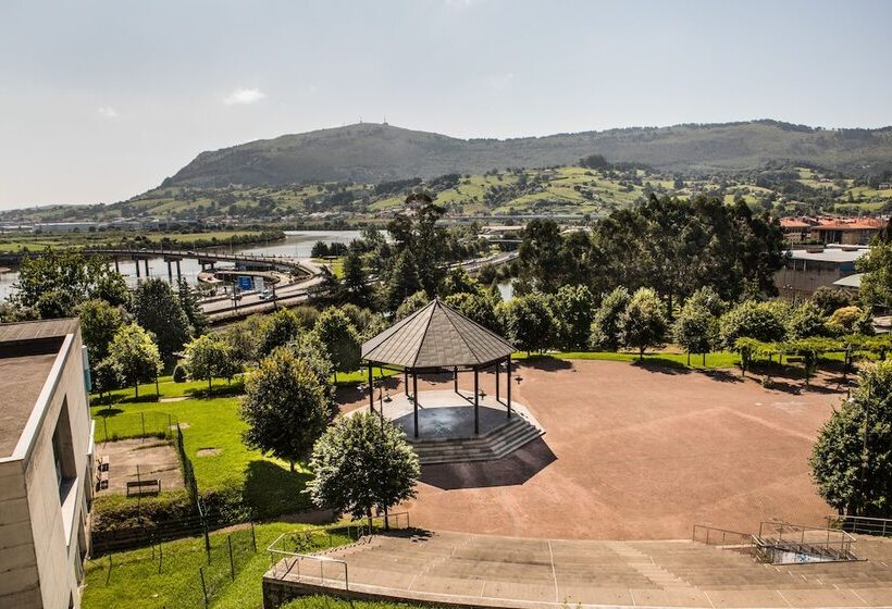 בית מלון כפרי Las Anclas