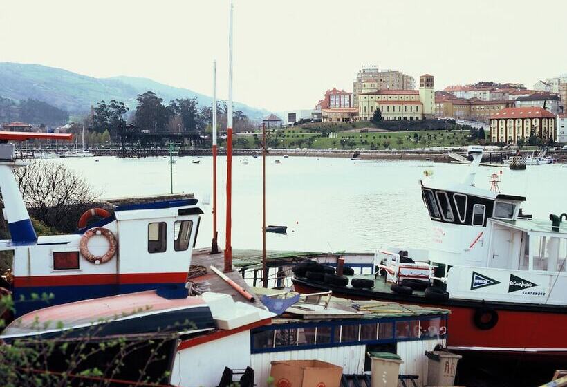 בית מלון כפרי Las Anclas