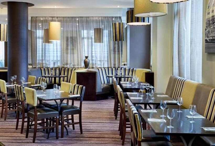 ホテル Leonardo Newcastle