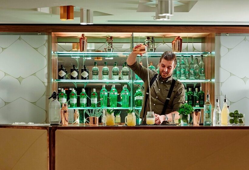 בית מלון כפרי London Heathrow Marriott