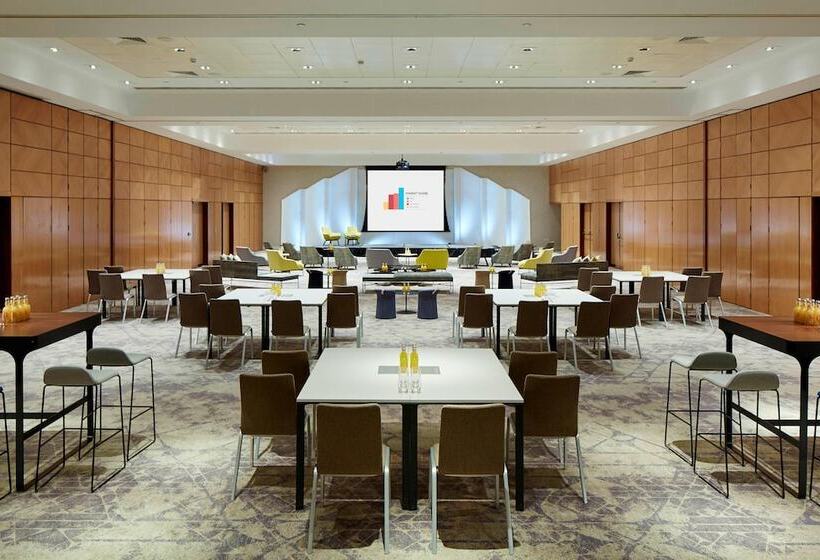 בית מלון כפרי London Heathrow Marriott