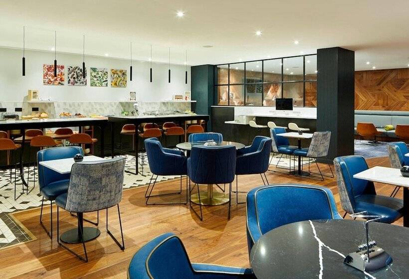 בית מלון כפרי London Heathrow Marriott