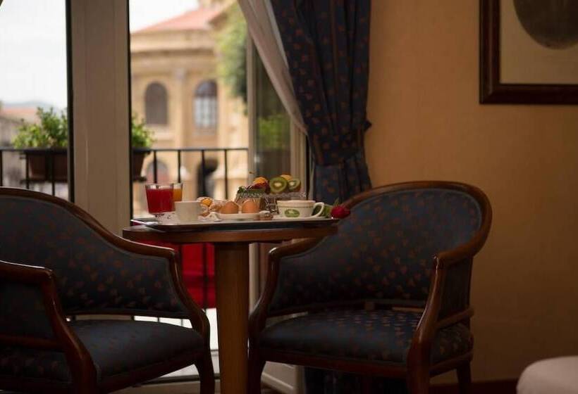 酒店 Massimo Plaza