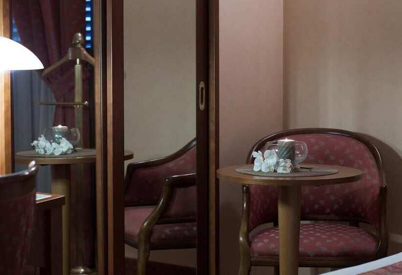 酒店 Massimo Plaza