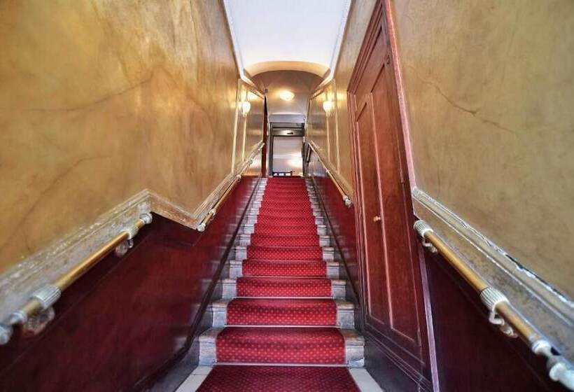 酒店 Massimo Plaza