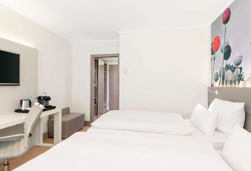 هتل NH Collection Berlin Mitte Am Checkpoint Charlie