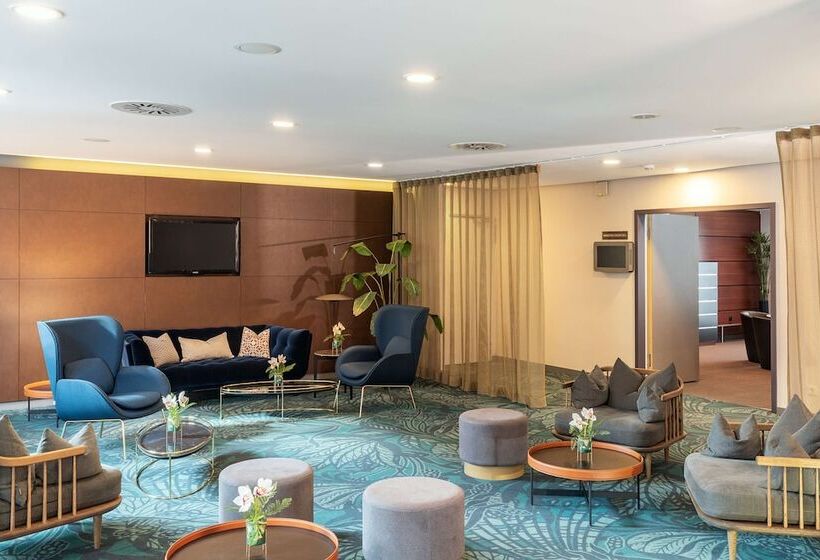 هتل NH Collection Berlin Mitte Am Checkpoint Charlie