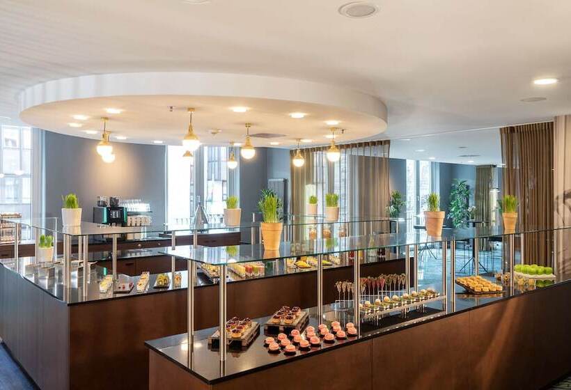 هتل NH Collection Berlin Mitte Am Checkpoint Charlie