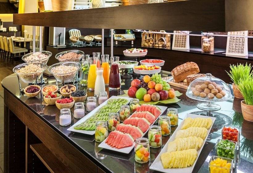 ホテル NH Collection Berlin Mitte Am Checkpoint Charlie