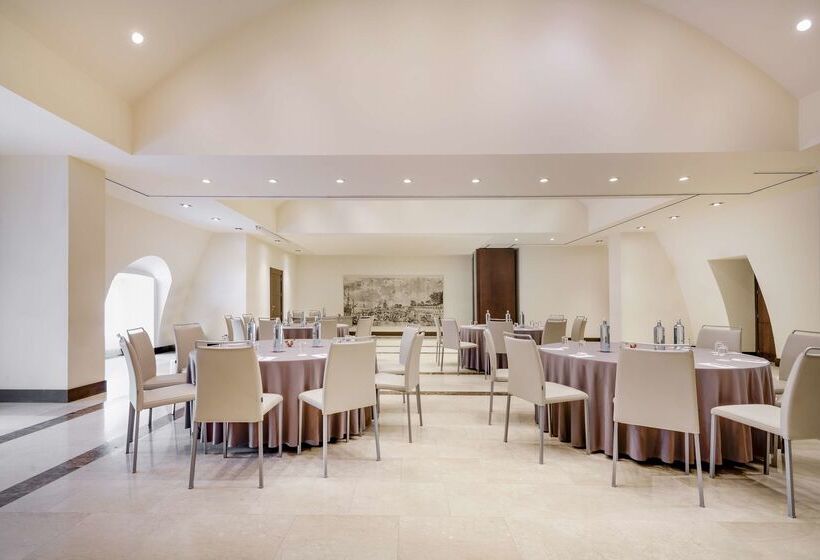 هتل NH Collection Palacio De Aranjuez