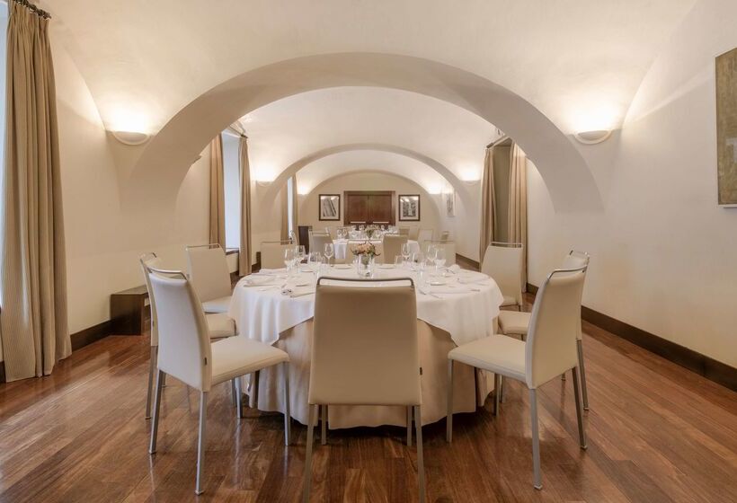 هتل NH Collection Palacio De Aranjuez