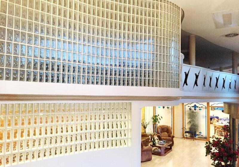 בית מלון כפרי Nueva Plaza