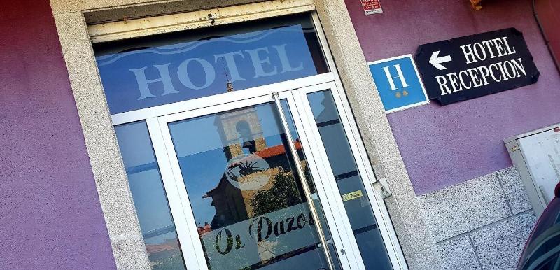 هتل Os Pazos