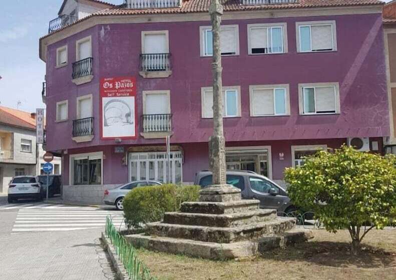 هتل Os Pazos