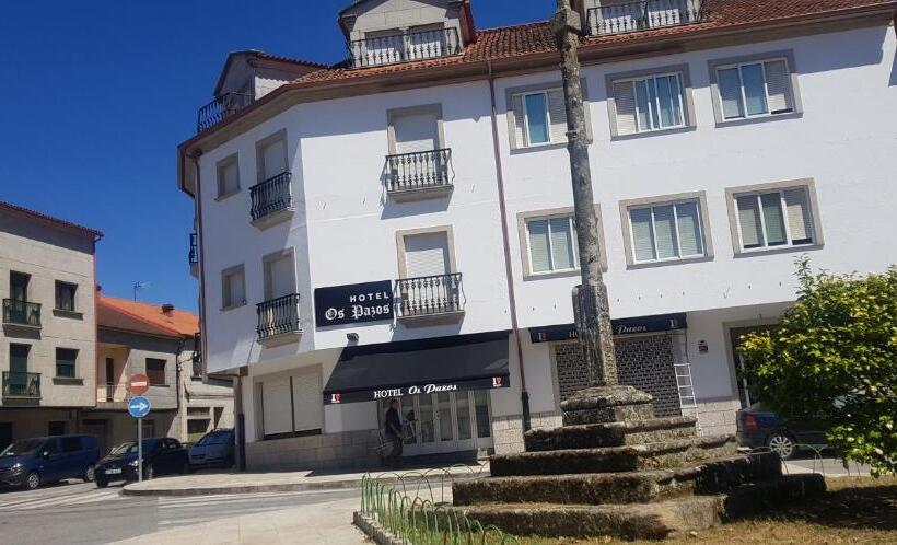هتل Os Pazos