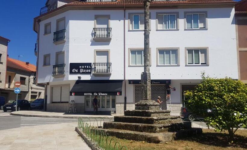 هتل Os Pazos