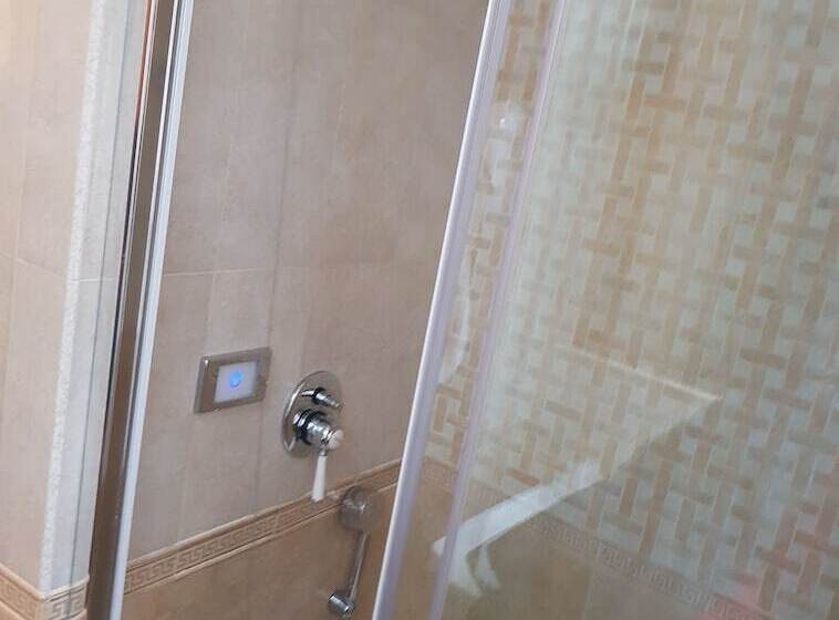 בית מלון כפרי Pantheon