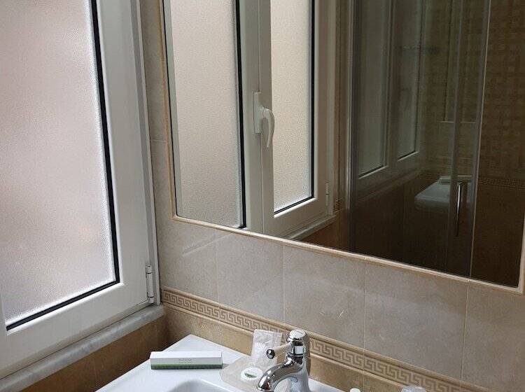 בית מלון כפרי Pantheon