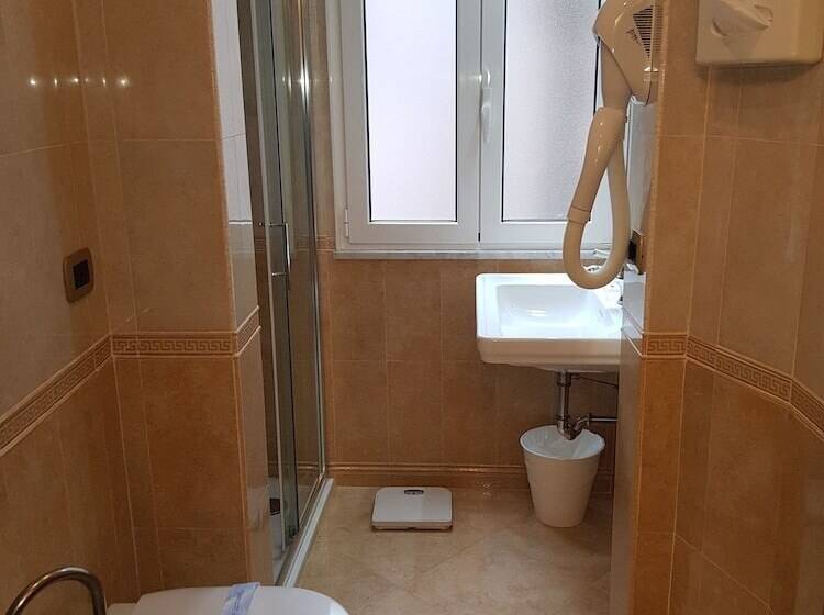 בית מלון כפרי Pantheon