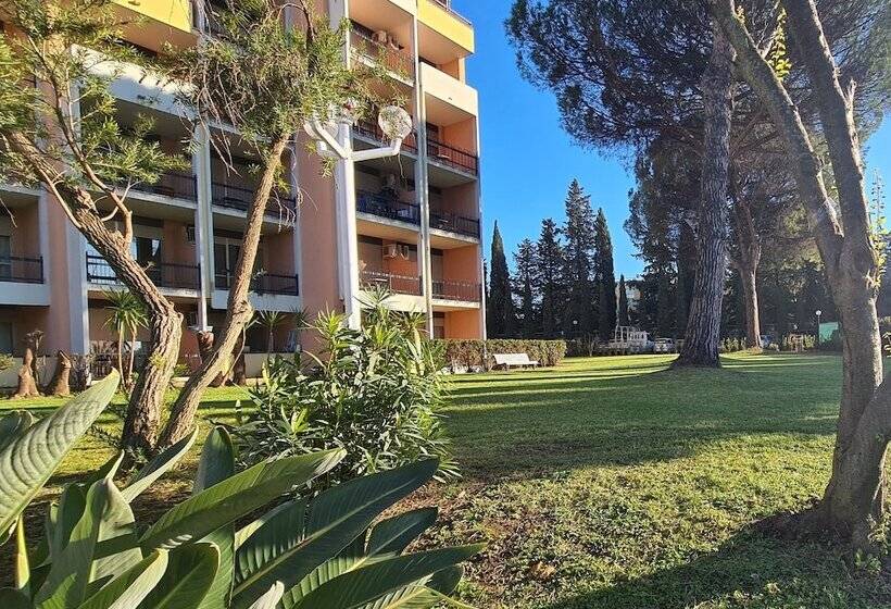 בית מלון כפרי Parco Tirreno