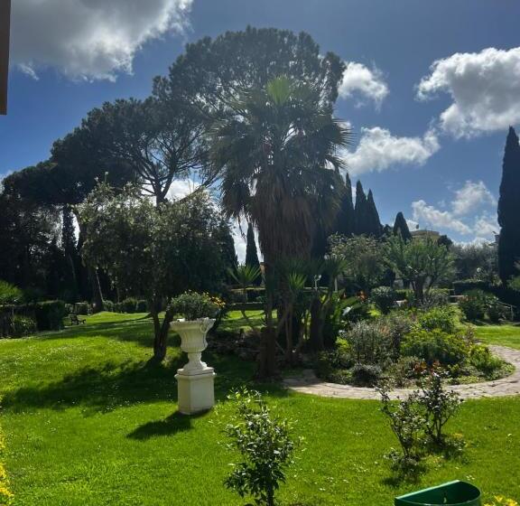 בית מלון כפרי Parco Tirreno