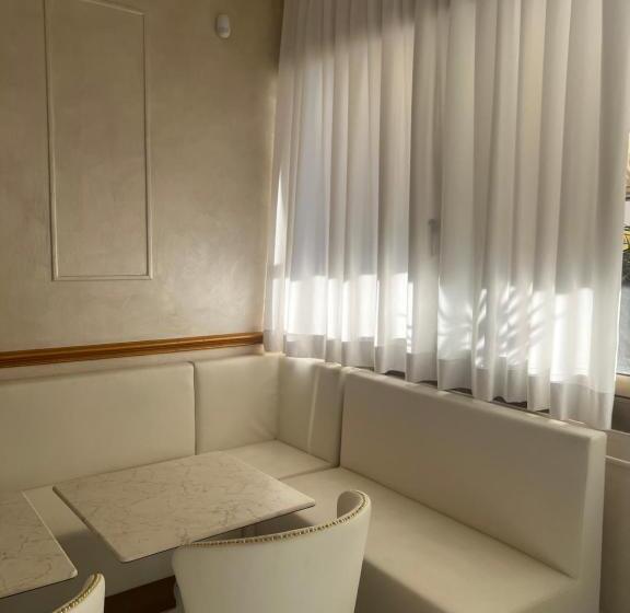 בית מלון כפרי Parco Tirreno