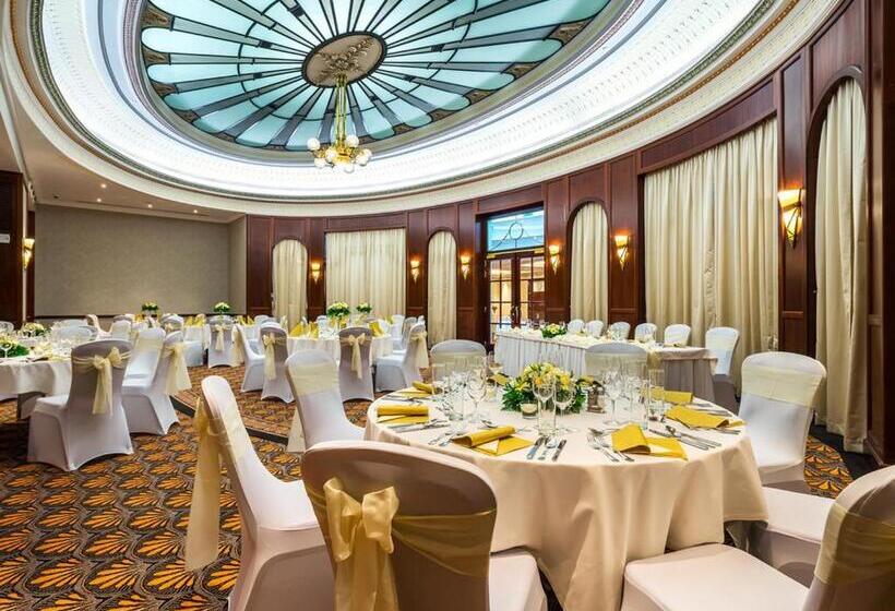 Radisson Blu Carlton Hotel, Bratislava