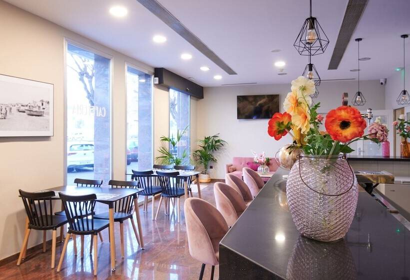 هتل Ramblas Vendrell