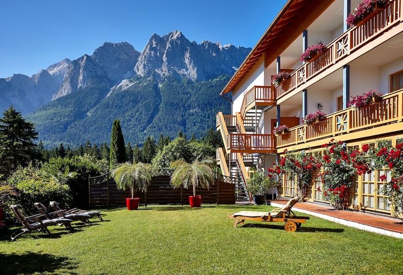 Romantik Alpenhotel Waxenstein