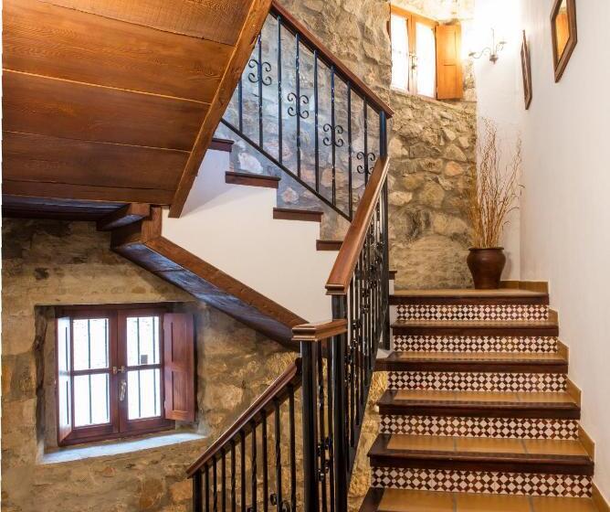 Сельский отель Tugasa Hotel La Posada