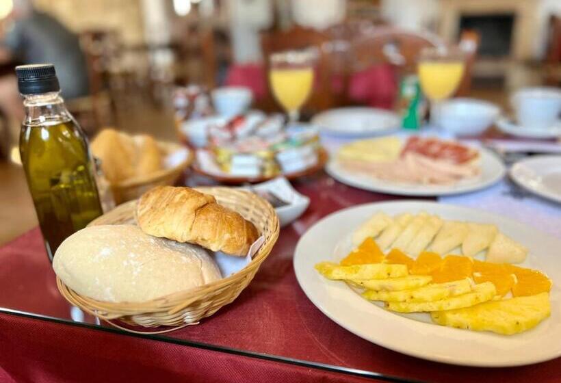 Сельский отель Tugasa Hotel La Posada